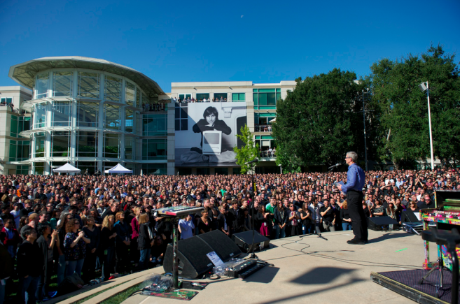 Apple, Steve Jobs’u anma günü videosunu yayınladı