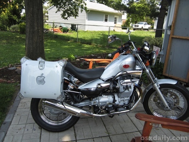 powermac-g4-motorcycle-saddlebags7