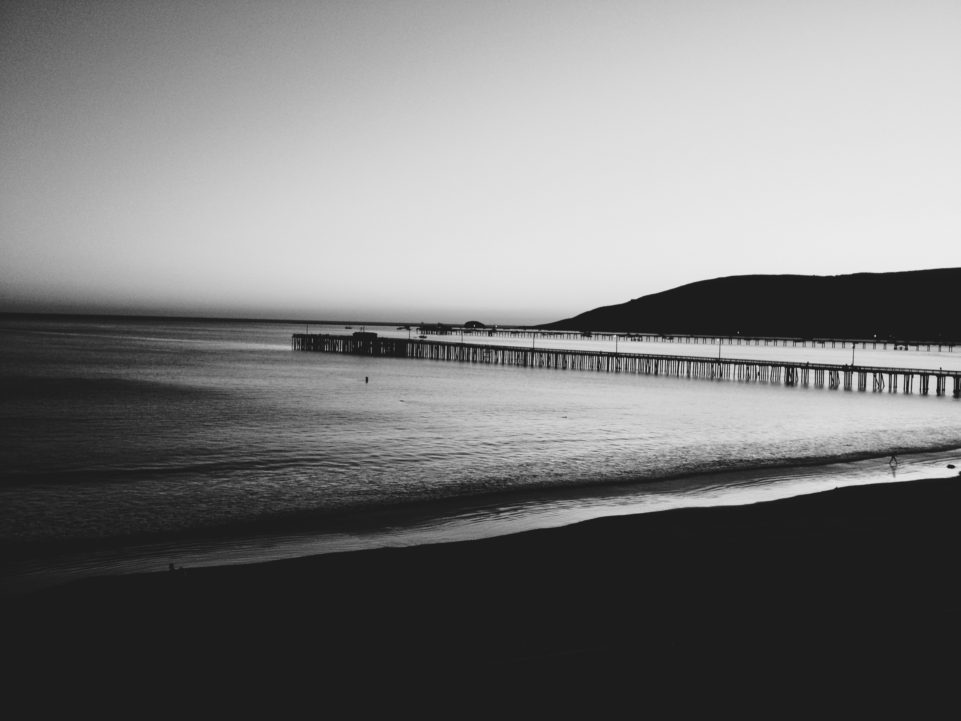 iphoneography__sunset_in_slo__black_and_white_by_eeumeyeelwhy-d5l2knn