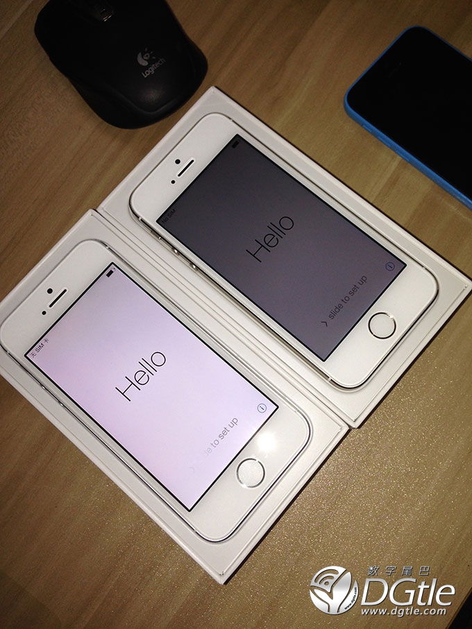 İlk iPhone 5s ve iPhone 5c Unboxing Görüntüleri