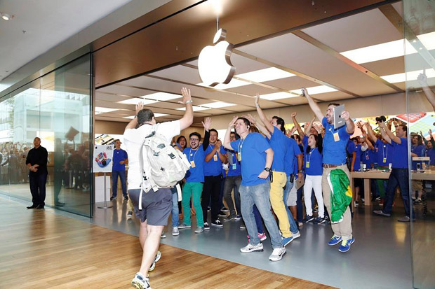 Brezilya’nın ilk Apple Store’u Açıldı